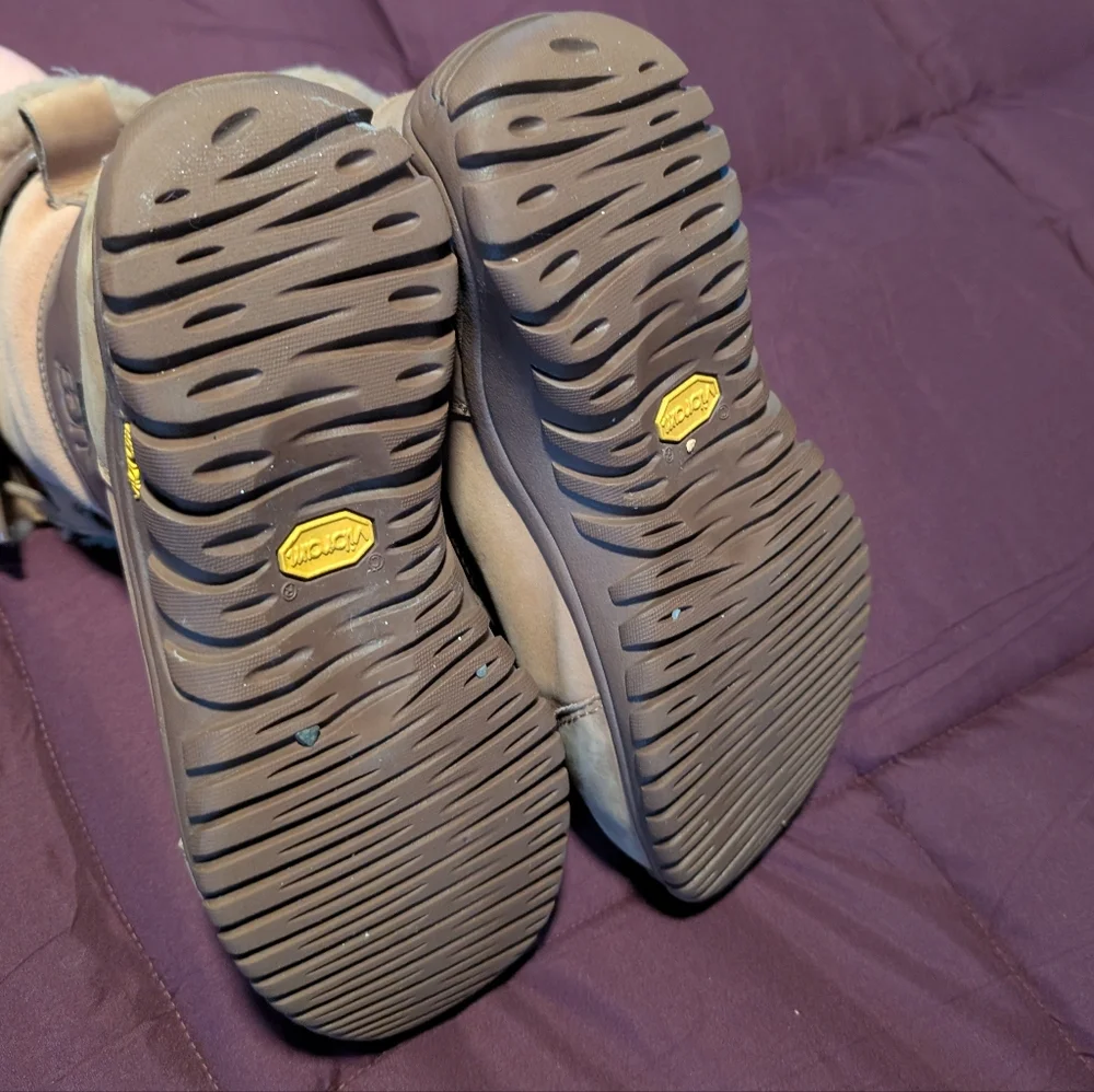 UGG Adirondack Women's 10 Brown Sheep Waterproof Boots Lace Up Mids Leather Snow - Picture 6 of 13